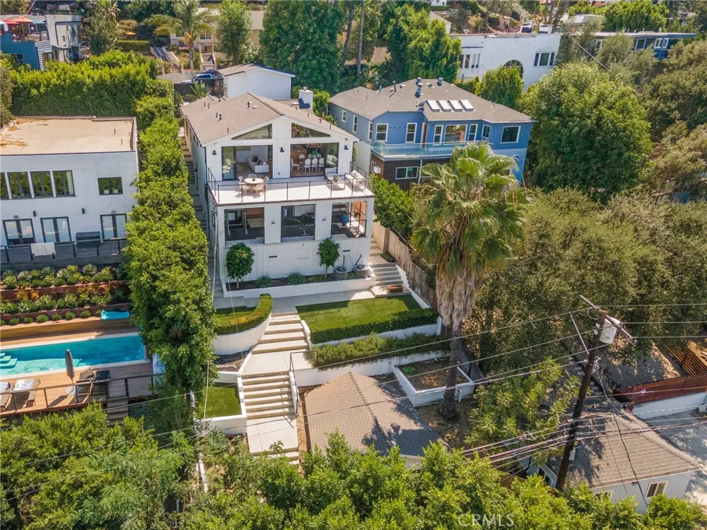 11553 Sunshine Terrace Studio City, CA 91604