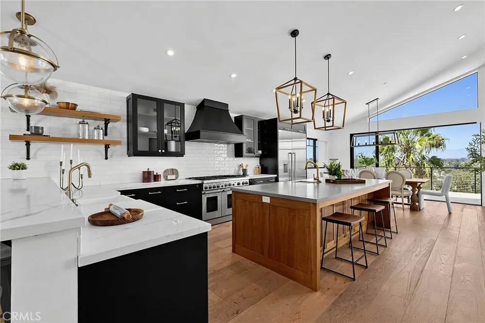 11553 Sunshine Terrace Studio City, CA 91604
