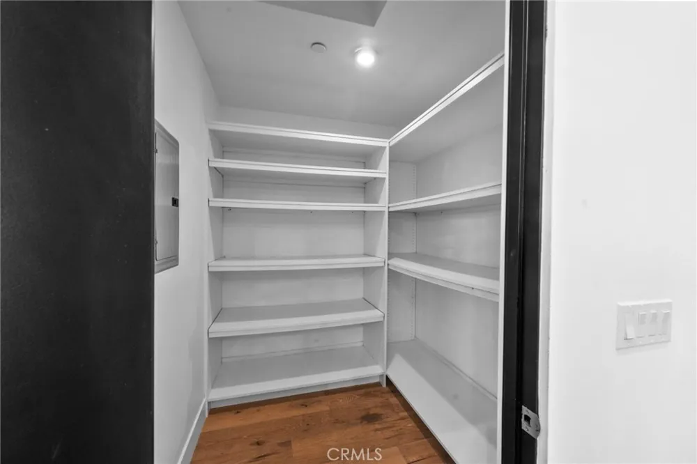 11553 Sunshine Terrace Studio City, CA 91604