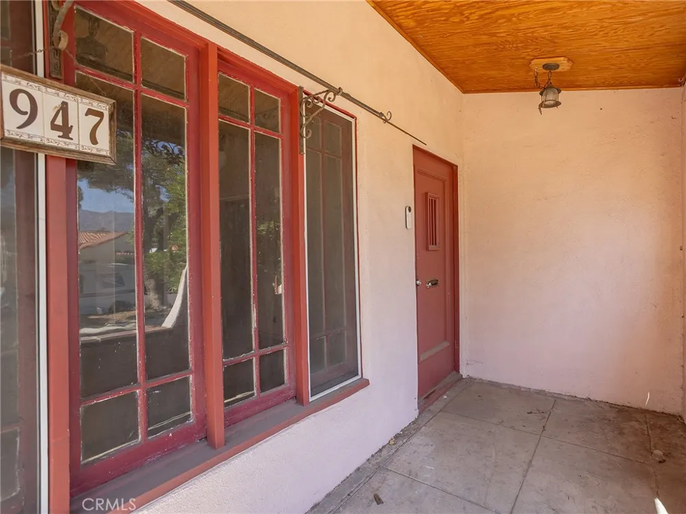 947 Lincoln Street Burbank, CA 91506