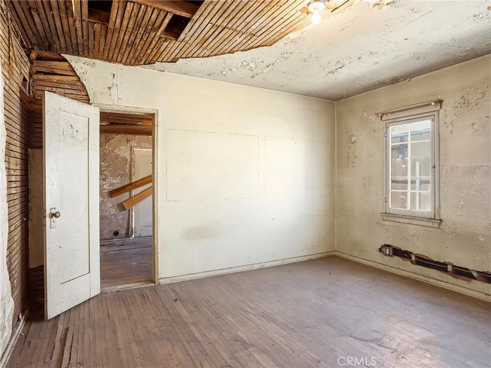 947 Lincoln Street Burbank, CA 91506