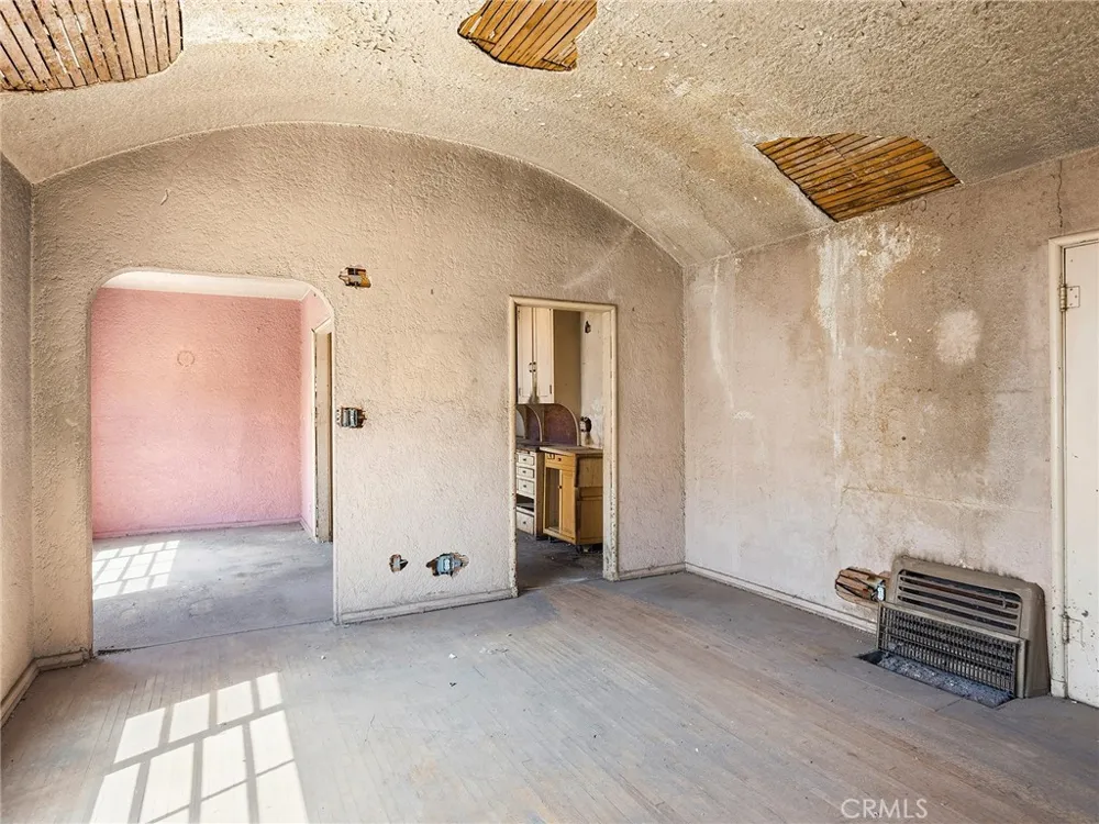 947 Lincoln Street Burbank, CA 91506