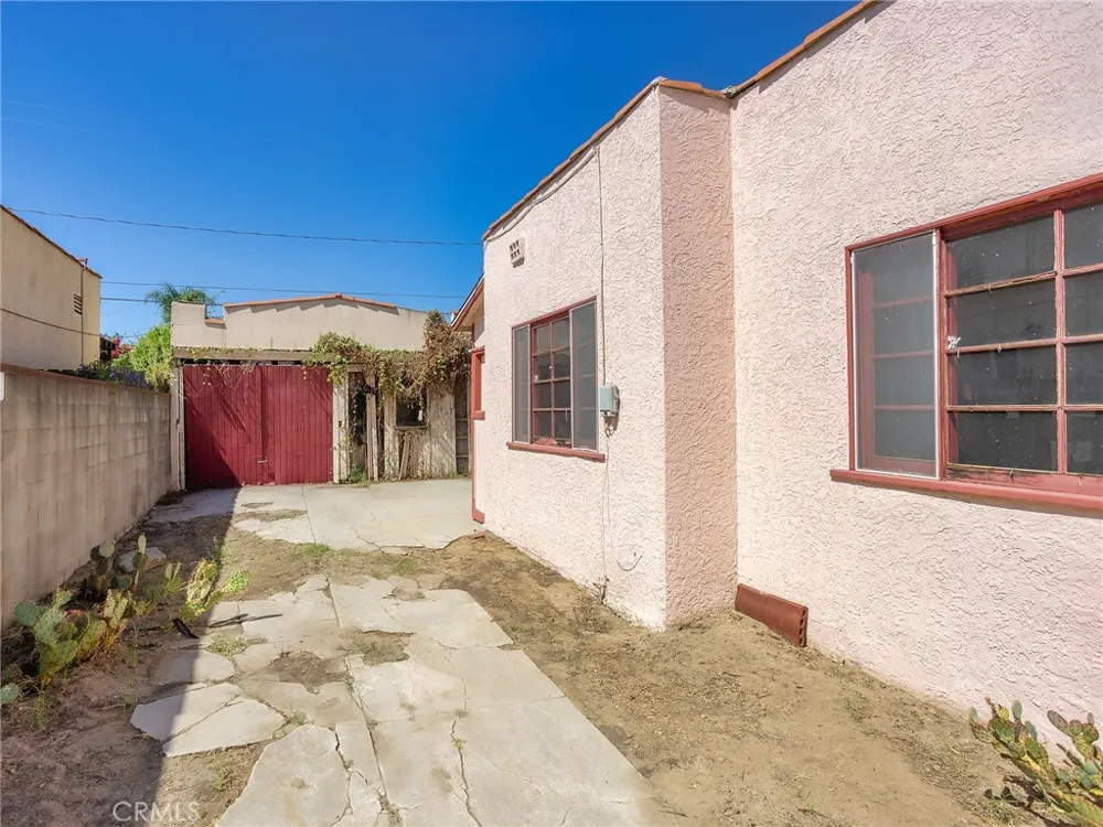 947 Lincoln Street Burbank, CA 91506