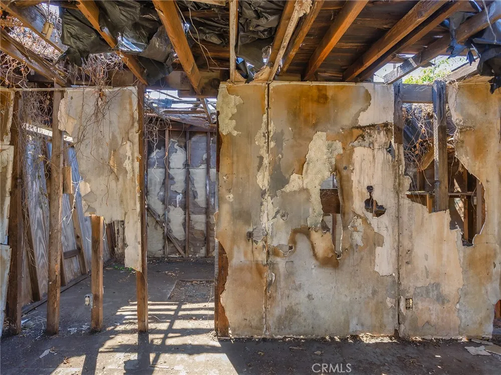 947 Lincoln Street Burbank, CA 91506