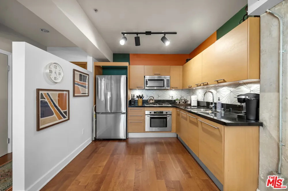 416 S Spring Street #610 Los Angeles, CA 90013