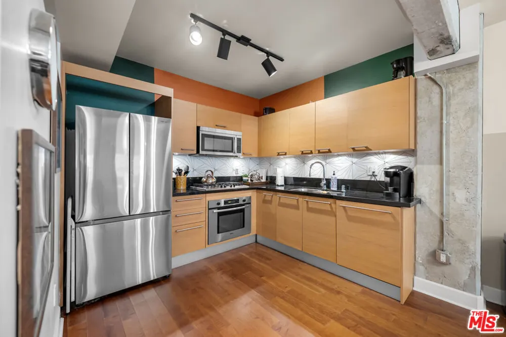 416 S Spring Street #610 Los Angeles, CA 90013