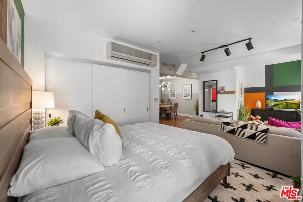 416 S Spring Street #610 Los Angeles, CA 90013