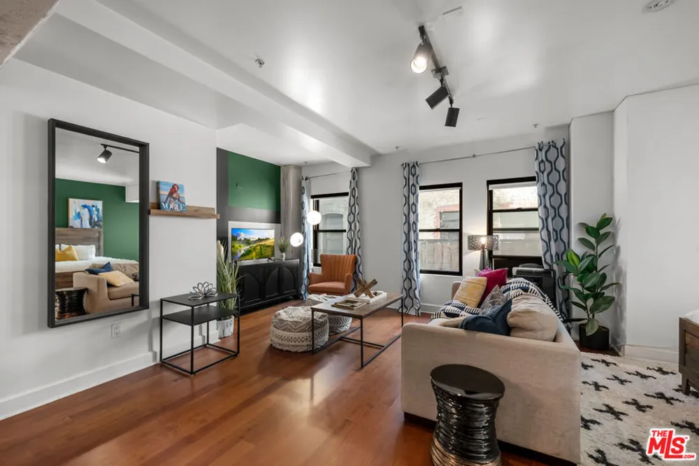 416 S Spring Street #610 Los Angeles, CA 90013