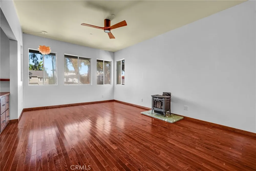 628 S Irena Avenue Redondo Beach, CA 90277