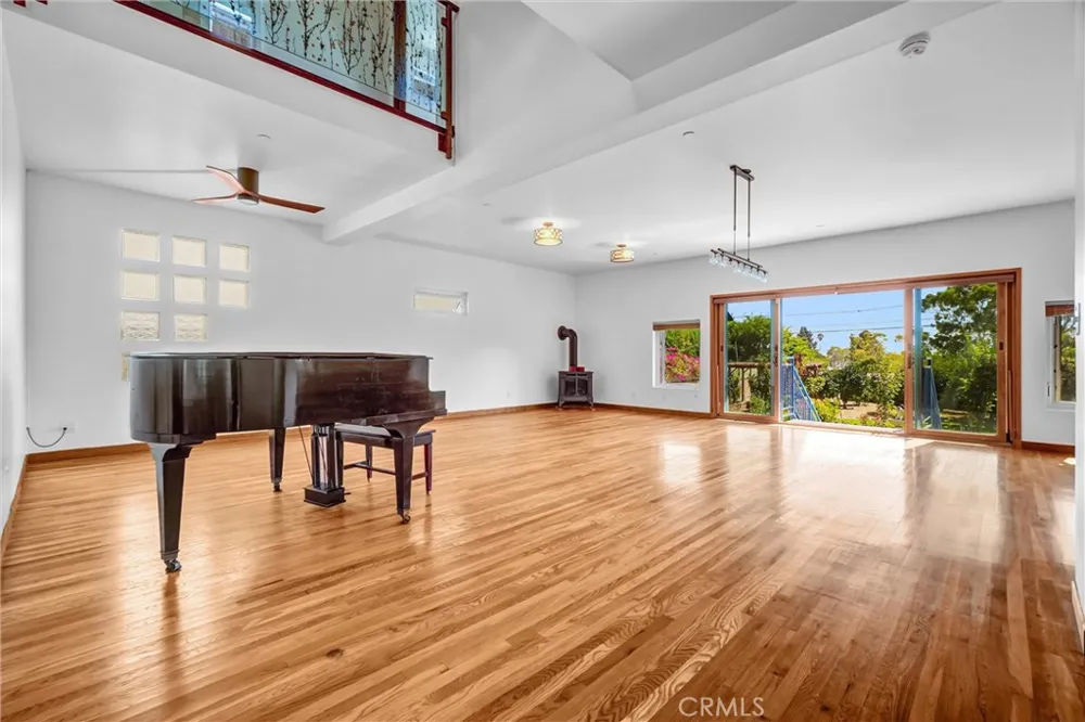 628 S Irena Avenue Redondo Beach, CA 90277