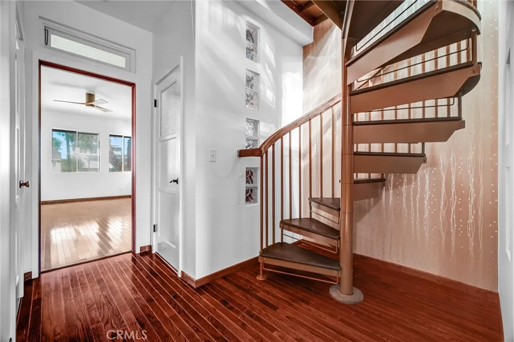628 S Irena Avenue Redondo Beach, CA 90277