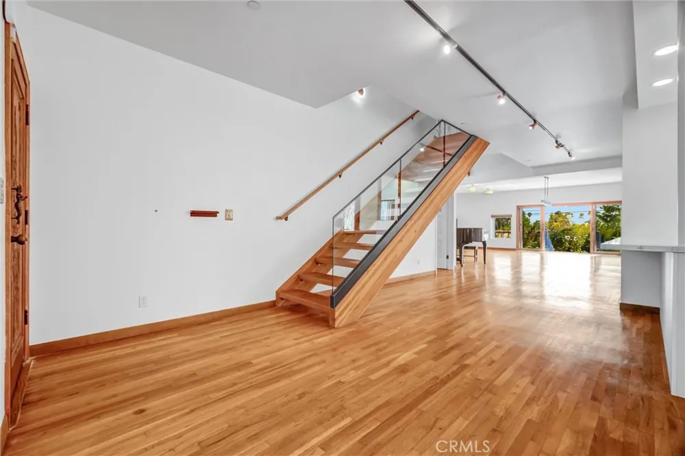 628 S Irena Avenue Redondo Beach, CA 90277