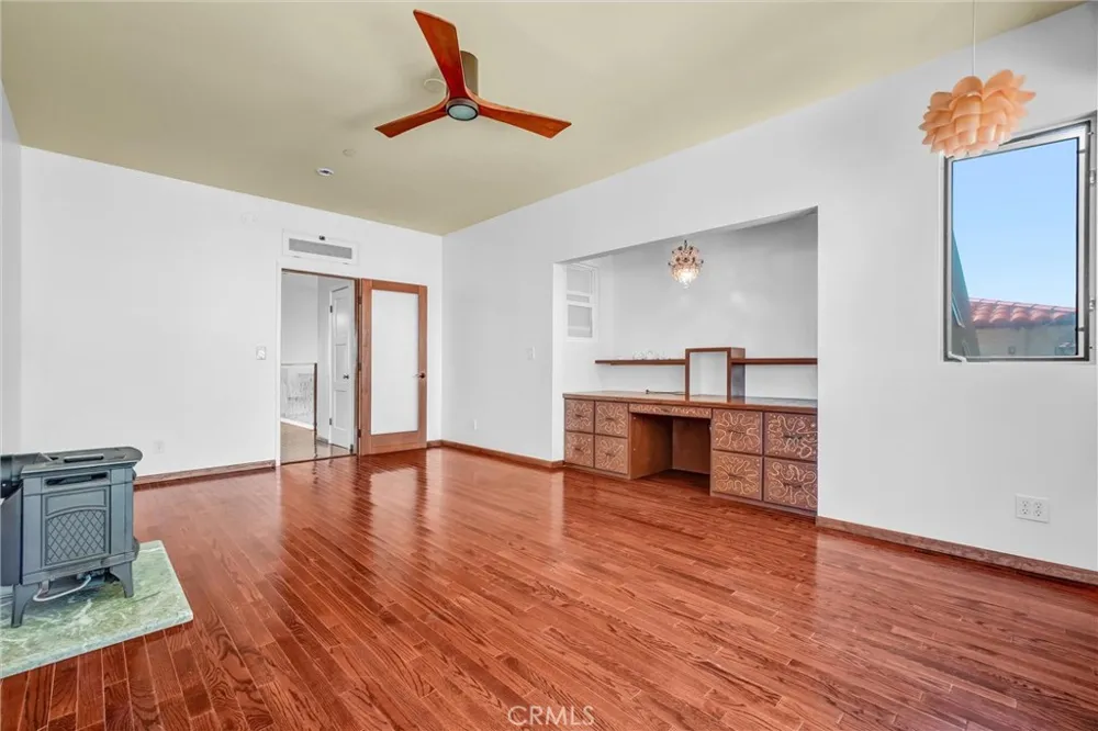 628 S Irena Avenue Redondo Beach, CA 90277