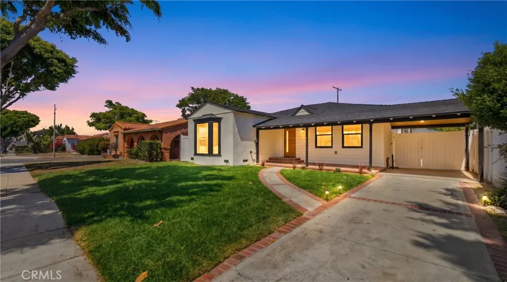 8104 S 2nd Inglewood, CA 90305