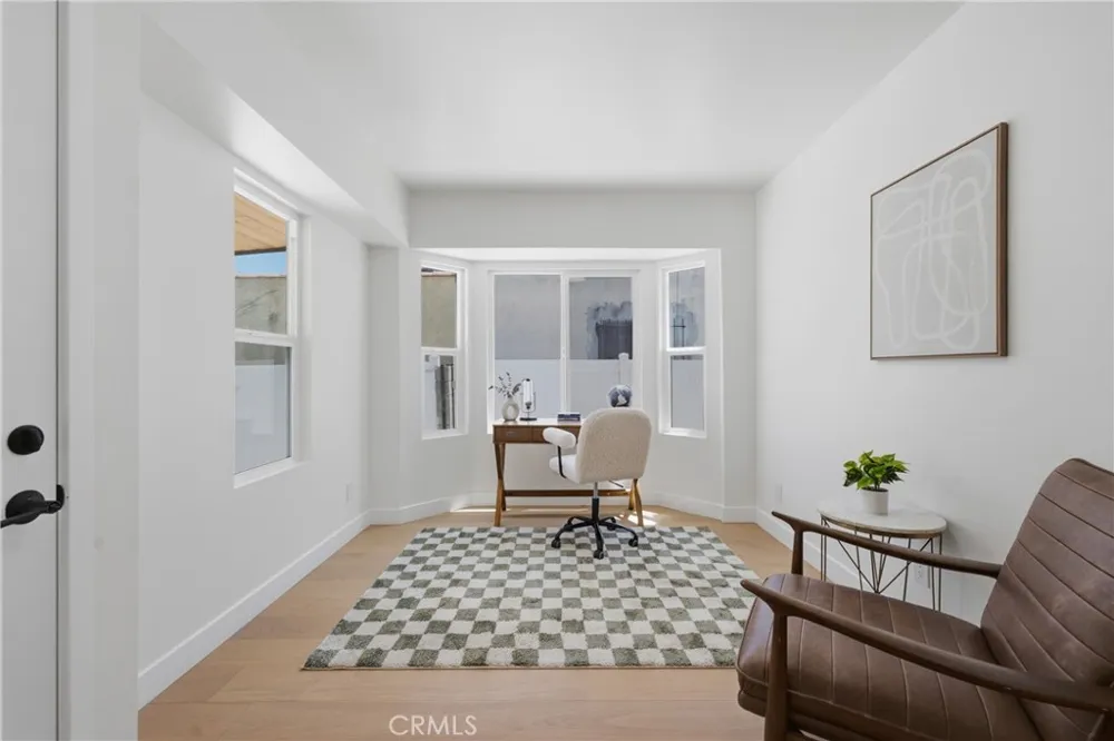 8104 S 2nd Inglewood, CA 90305