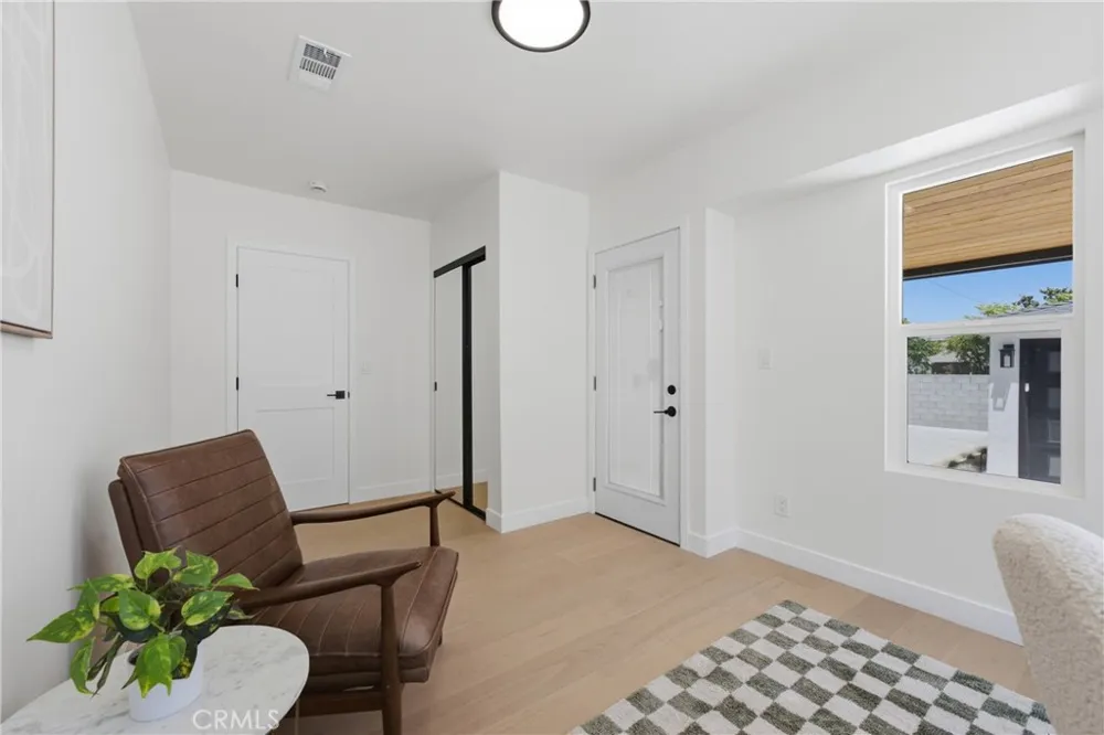 8104 S 2nd Inglewood, CA 90305