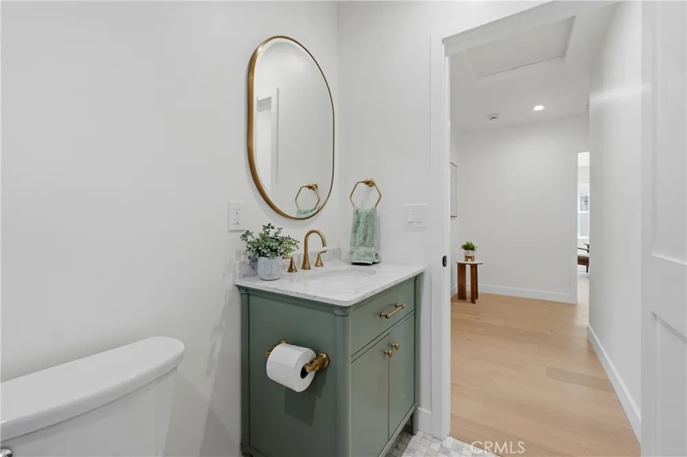8104 S 2nd Inglewood, CA 90305