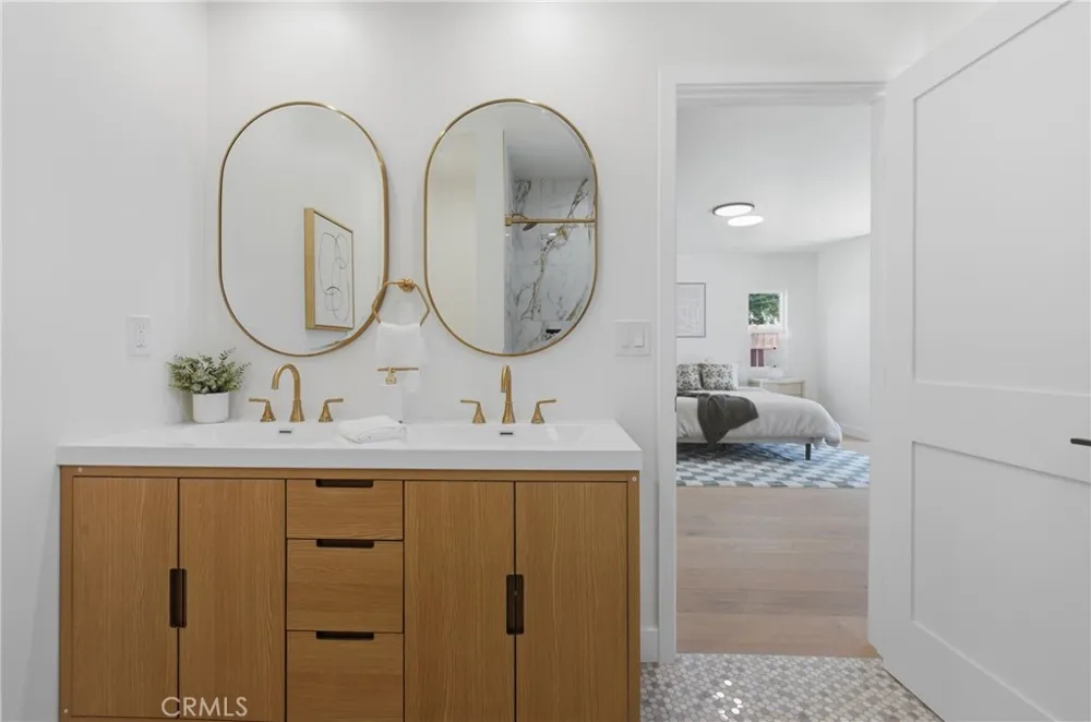 8104 S 2nd Inglewood, CA 90305