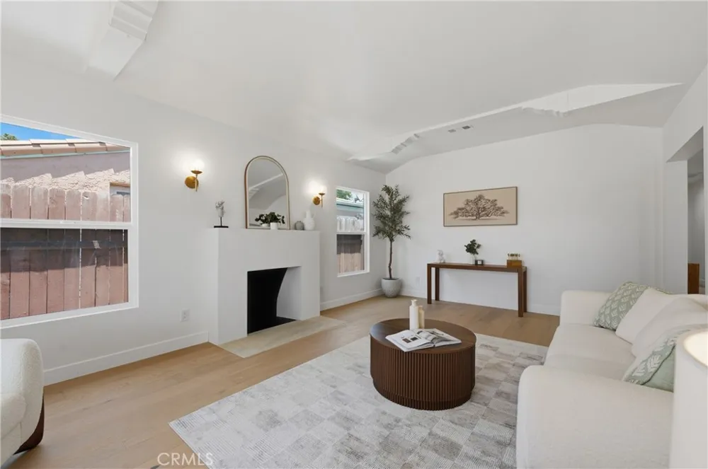 8104 S 2nd Inglewood, CA 90305