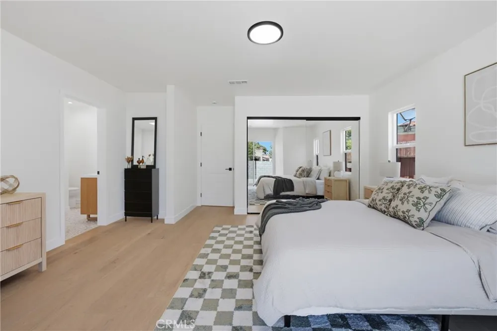 8104 S 2nd Inglewood, CA 90305