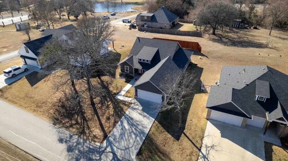 11845 Oak Ridge Drive Kingston, OK 73439