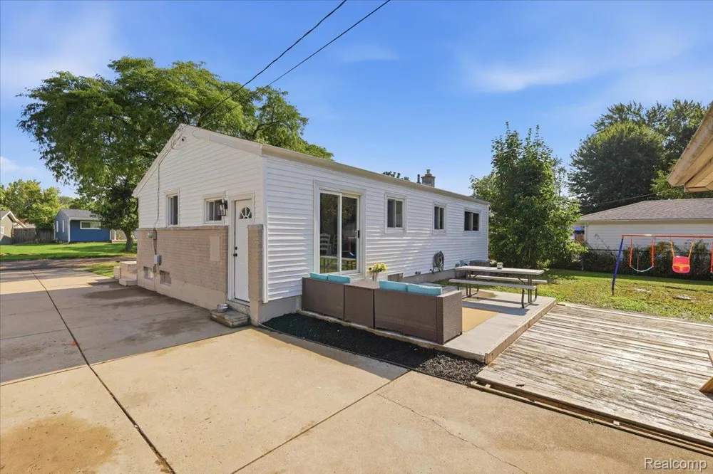 316 Tamarac Drive Davison City, MI 48423