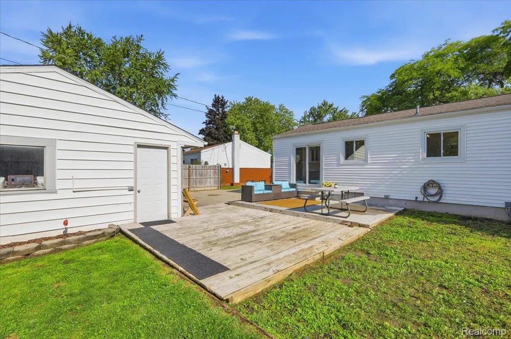 316 Tamarac Drive Davison City, MI 48423