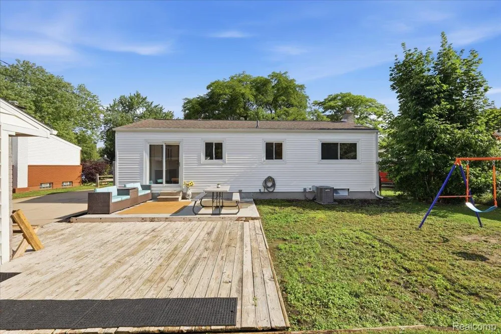 316 Tamarac Drive Davison City, MI 48423