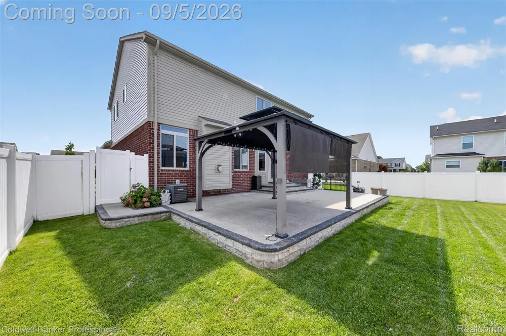 48223 Stapleton Ave Avenue Macomb Township, MI 48042