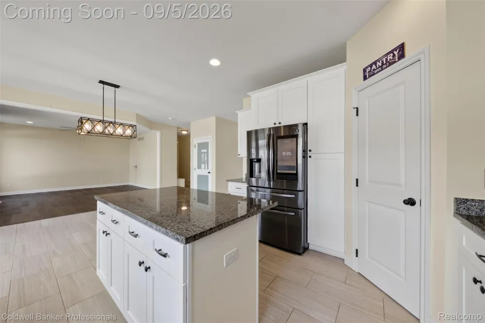 48223 Stapleton Ave Avenue Macomb Township, MI 48042