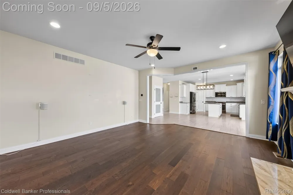 48223 Stapleton Ave Avenue Macomb Township, MI 48042