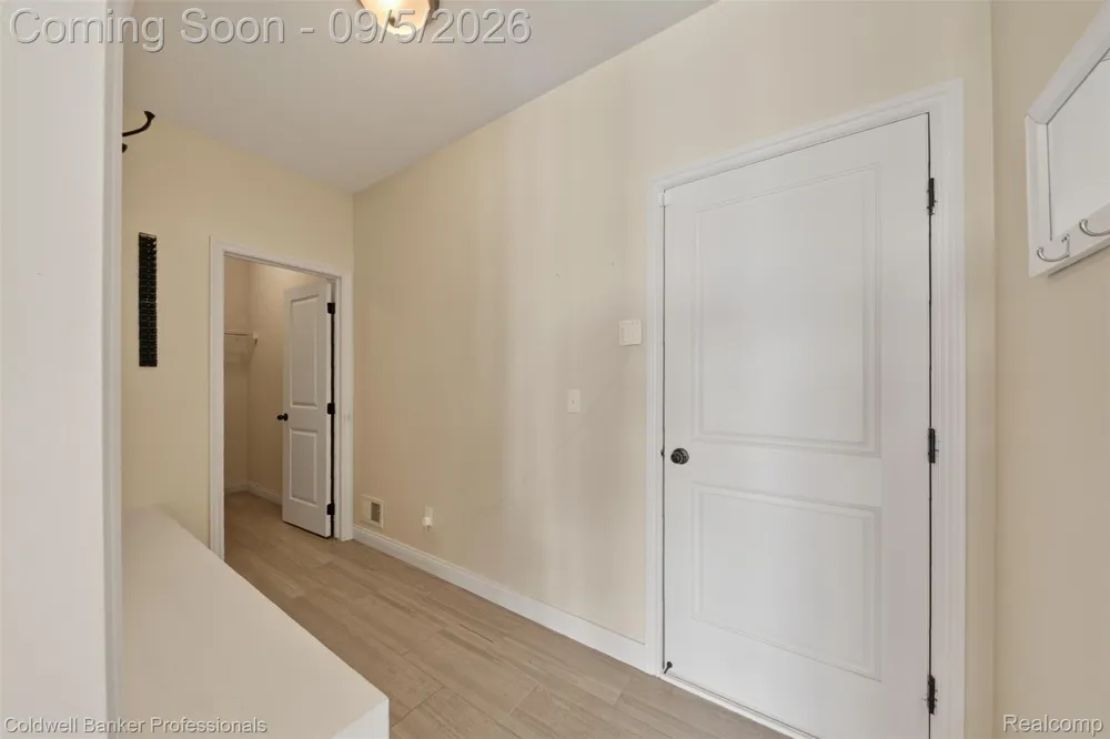 48223 Stapleton Ave Avenue Macomb Township, MI 48042