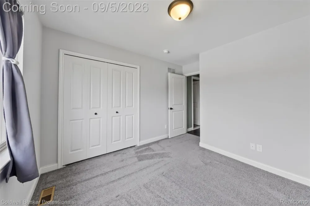 48223 Stapleton Ave Avenue Macomb Township, MI 48042