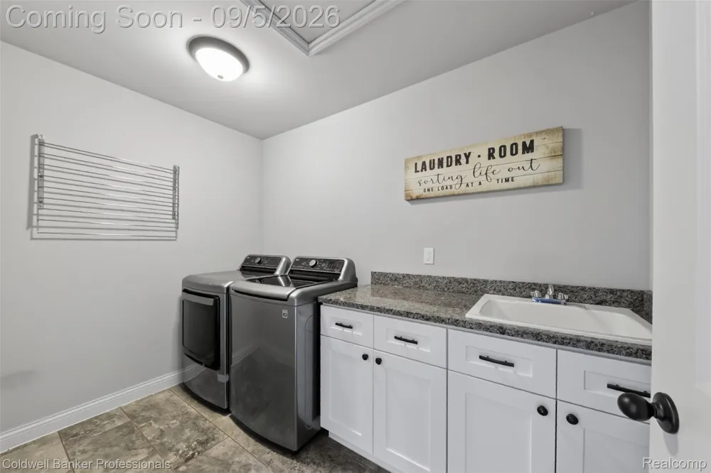 48223 Stapleton Ave Avenue Macomb Township, MI 48042