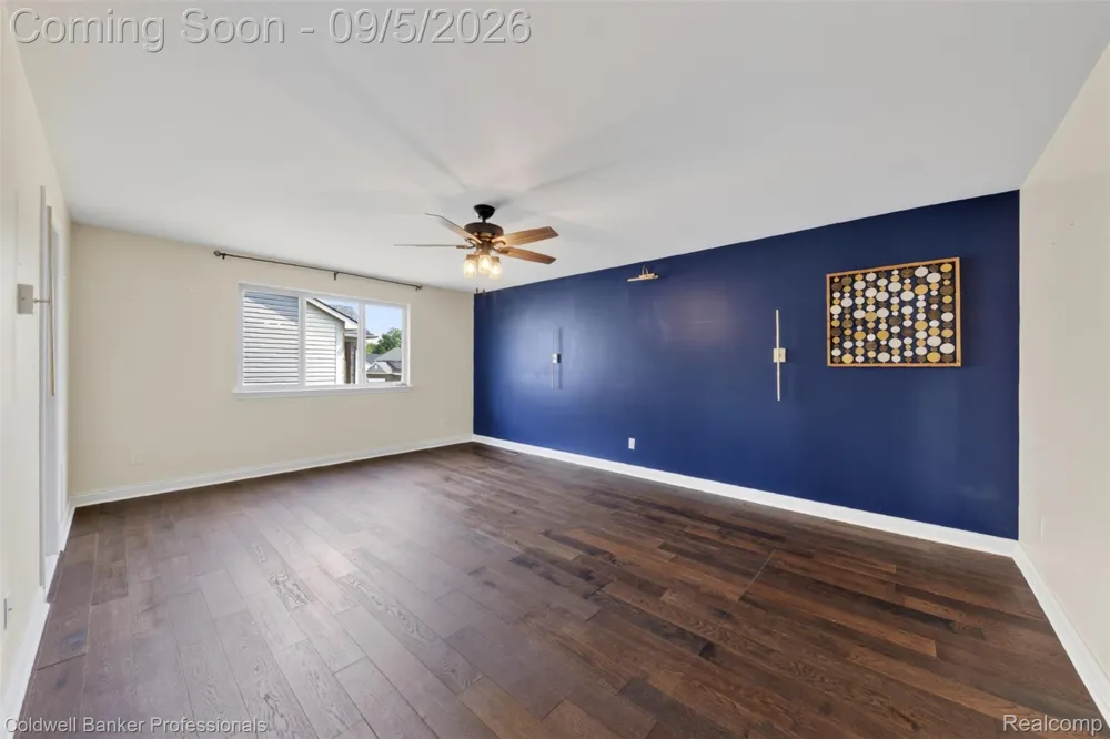 48223 Stapleton Ave Avenue Macomb Township, MI 48042