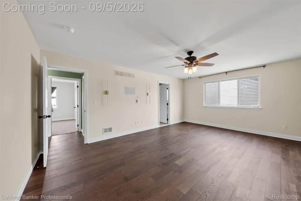 48223 Stapleton Ave Avenue Macomb Township, MI 48042