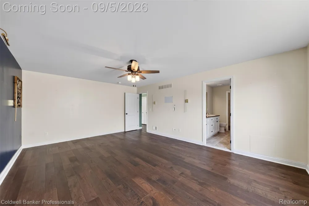 48223 Stapleton Ave Avenue Macomb Township, MI 48042