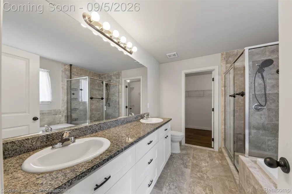 48223 Stapleton Ave Avenue Macomb Township, MI 48042
