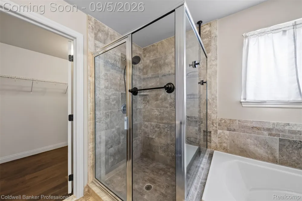 48223 Stapleton Ave Avenue Macomb Township, MI 48042