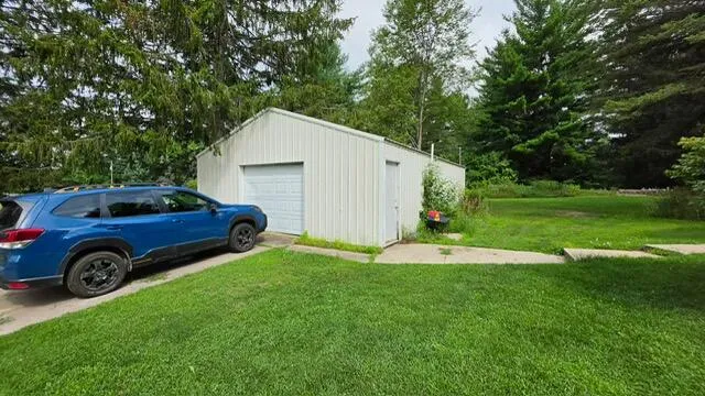 2712 Ingersoll Road SW Springfield Township, MI 49633