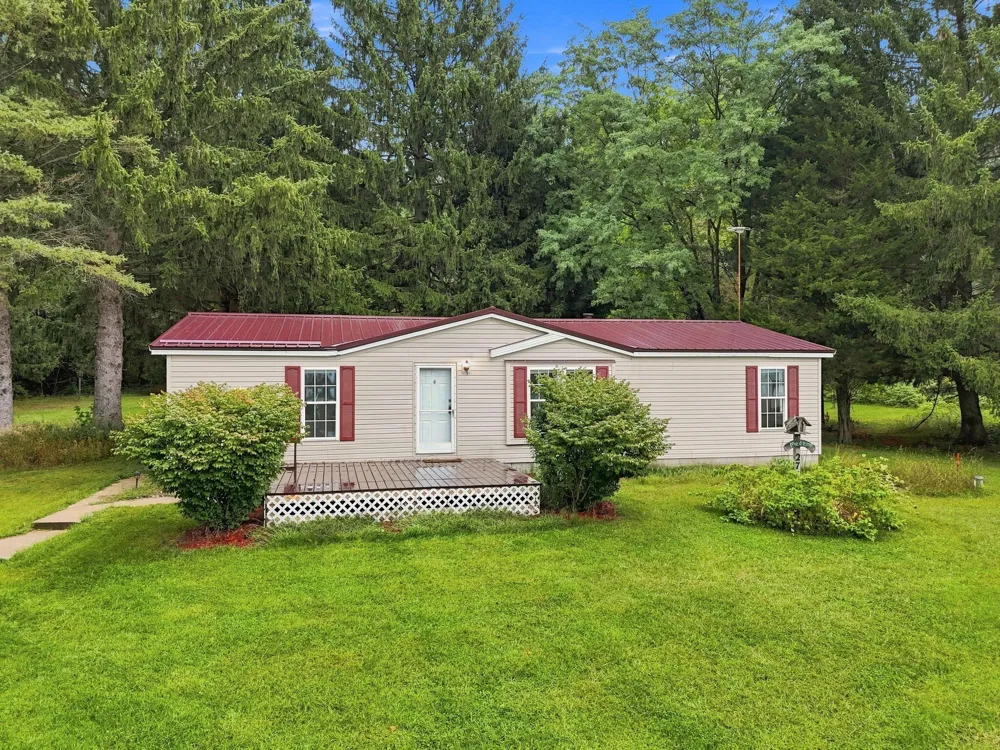 2712 Ingersoll Road SW Springfield Township, MI 49633