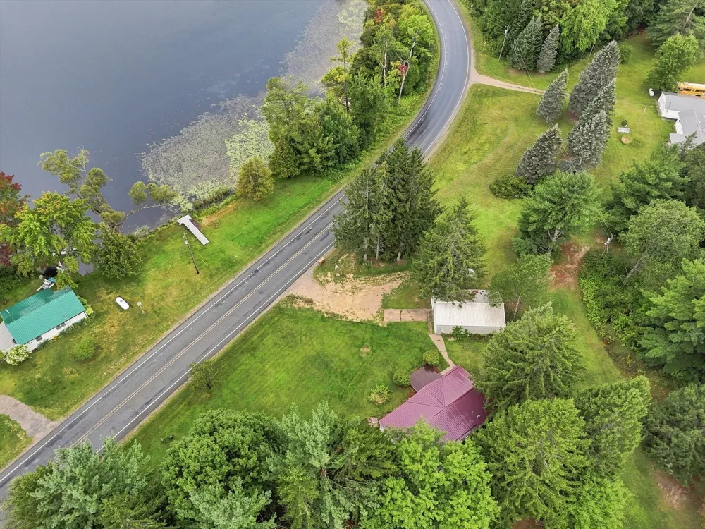 2712 Ingersoll Road SW Springfield Township, MI 49633