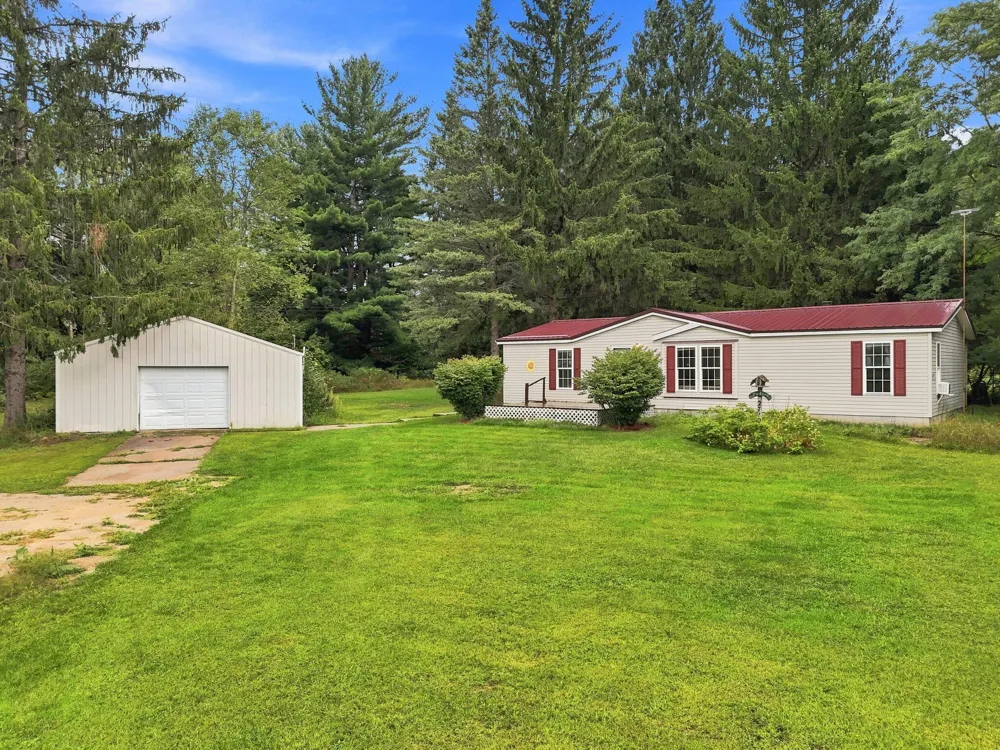 2712 Ingersoll Road SW Springfield Township, MI 49633