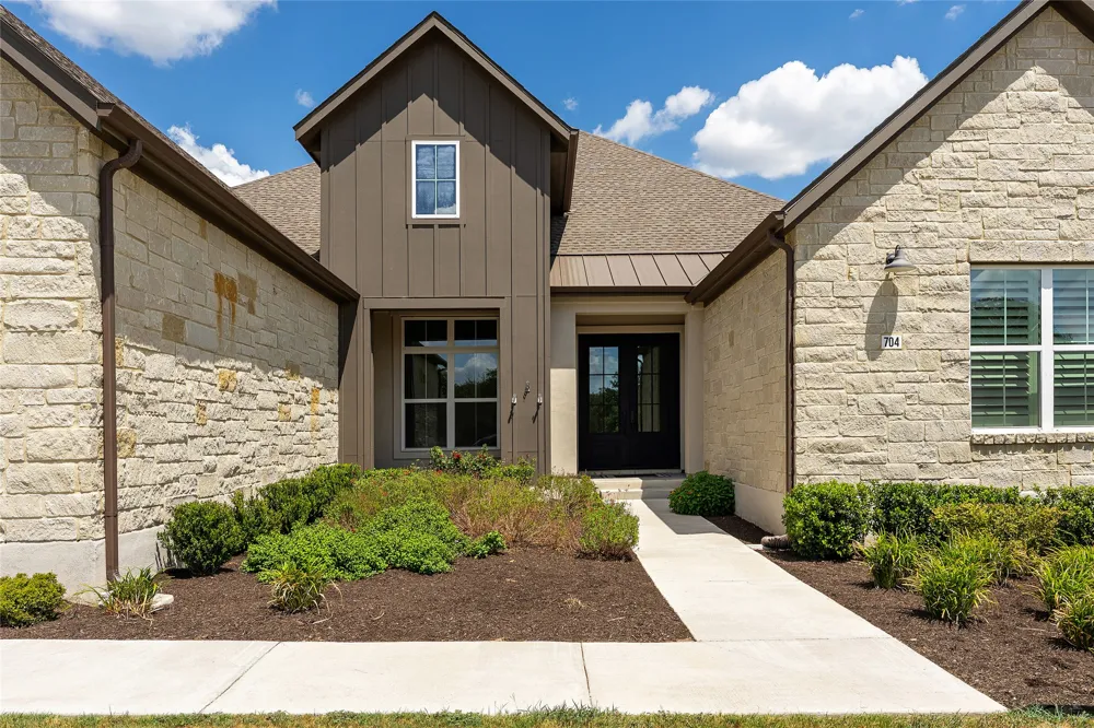 704 Prairie Clover Drive Dripping Springs, TX 78620