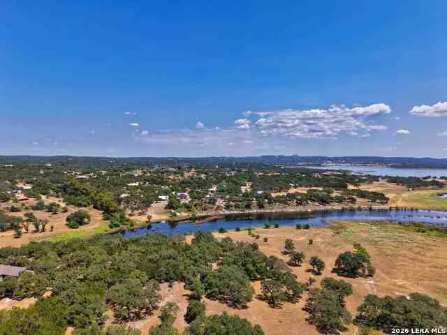 559 Clay Rdg Canyon Lake, TX 78133