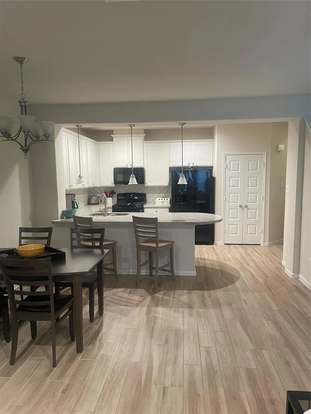 5514 Clarendon Hills Court Pasadena, TX 77505