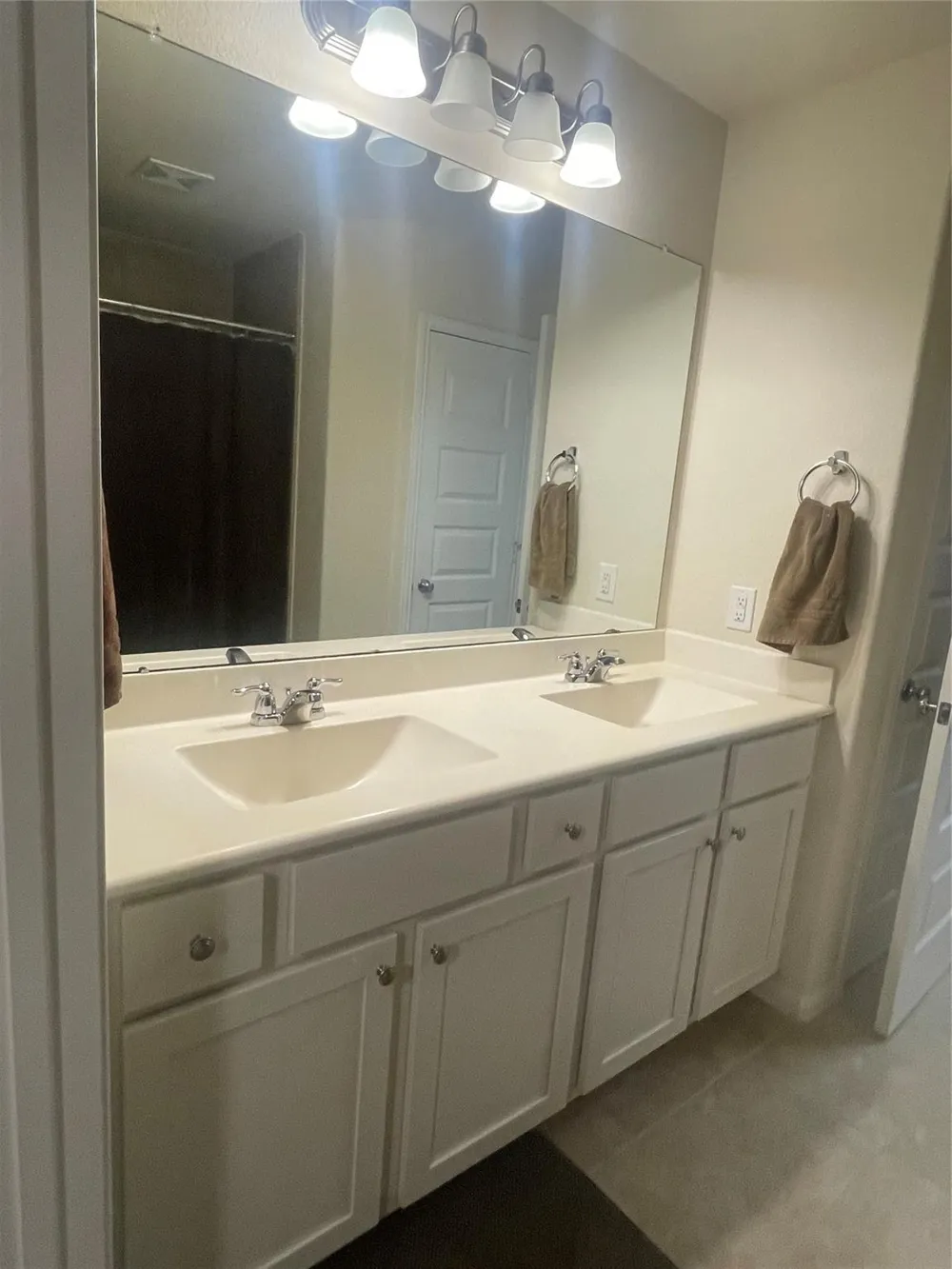 5514 Clarendon Hills Court Pasadena, TX 77505
