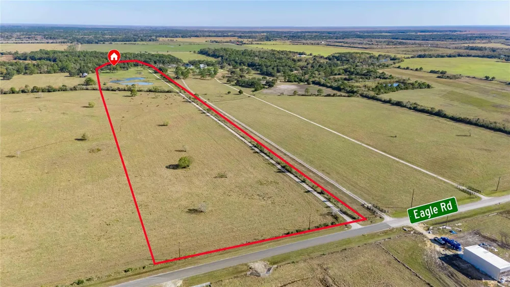 6641 S Eagle Road Anahuac, TX 77514