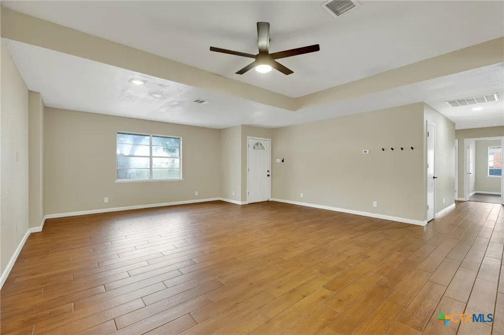 153 Swan Drive New Braunfels, TX 78130