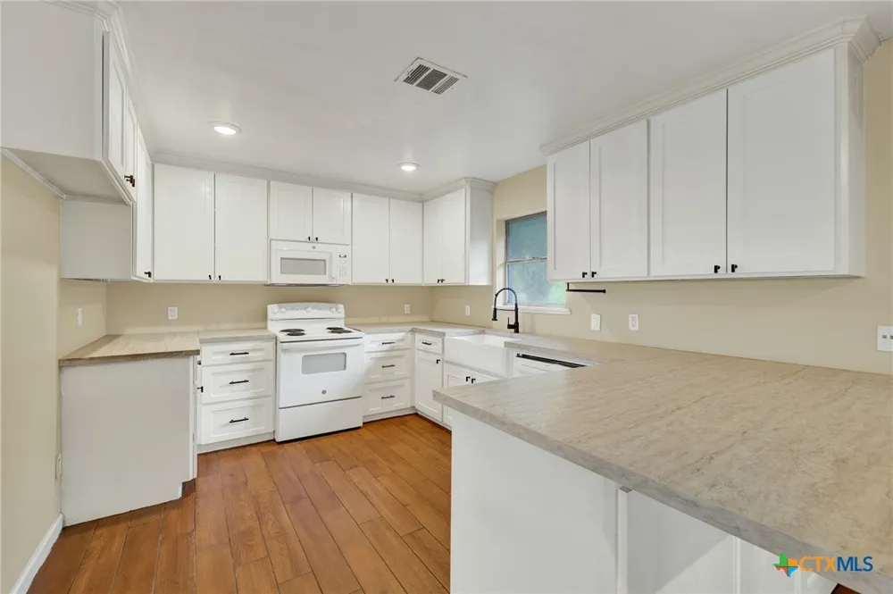 153 Swan Drive New Braunfels, TX 78130